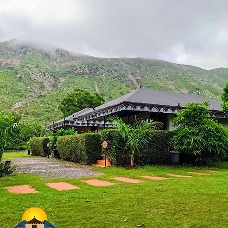 Foothill Pushkar Resort Экстерьер фото